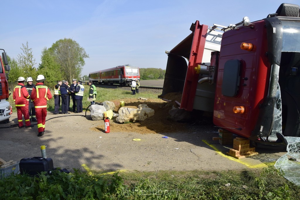 Schwerer VU LKW Zug Bergheim Kenten Koelnerstr P117.JPG - Miklos Laubert